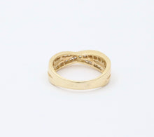 Load image into Gallery viewer, Vintage Crossover Diamonds 14K Yellow Gold Ring