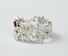 Load image into Gallery viewer, Beautiful Ladies Floral Filagree Diamonds 18K White Gold Ring