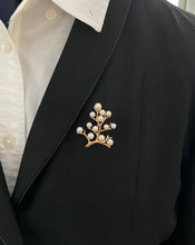 Load image into Gallery viewer, Vintage Mikimoto 14K Yellow Gold Cultured Akoya Pearl Branching Flower Brooch