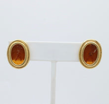 Load image into Gallery viewer, Timeless Art glass 18K Yellow Gold Clip Earrings