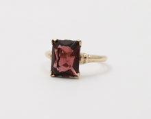 Load image into Gallery viewer, Vintage 10K Yellow Gold Rubellite Tourmaline Ring, Cocktail Ring.