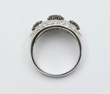 Load image into Gallery viewer, 14k White Gold Black & White Cubic Zirconia Heart Ring