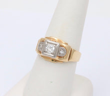 Load image into Gallery viewer, Vintage 14K Two Tone Gold Diamond Ring Band. Unisex Ring.