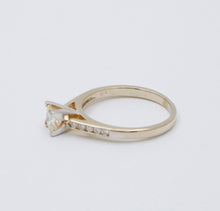 Load image into Gallery viewer, Vintage 18K Gold Princess Cut Diamond 18K WG Platinum Engagement Ring Band
