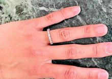 Load image into Gallery viewer, Vintage Ladies Wedding Band Baguette Diamonds Platinum Ring