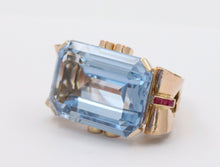 Load image into Gallery viewer, Large Retro Vintage Synthetic Spinel Statement Ring