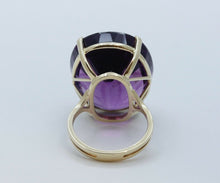 Load image into Gallery viewer, Vintage Oval Siberian Amethyst 14K Yellow Gold Ring