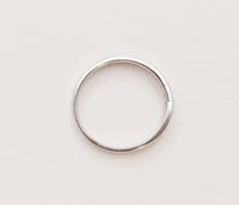 Load image into Gallery viewer, Vintage Ladies Diamonds Platinum Wedding Band Stacking Ring