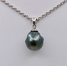 Load image into Gallery viewer, Vintage Tahitian Black Pearl Pendant and Chain 14K White Gold
