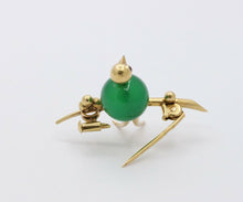 Load image into Gallery viewer, Vintage 14K Yellow Gold Chalcedony Bird Brooch