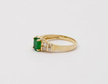 Load image into Gallery viewer, Lovely Vintage Emerald Baguette Diamonds 14K Yellow Gold Ring