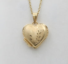 Load image into Gallery viewer, Vintage 14K Yellow Gold Heart Locket Pendant Charm