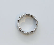Load image into Gallery viewer, Vintage Clover Diamonds 14K White Gold Band Ring