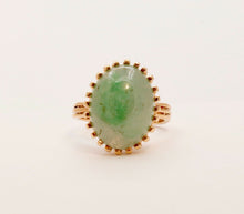 Load image into Gallery viewer, Vintage Ladies Natural Jade 14K Yellow Gold Ring