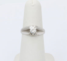Load image into Gallery viewer, Antique Art Deco Platinum diamond ring Band, Engagement ring