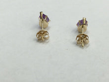 Load image into Gallery viewer, Vintage Ladies Amethyst 14K Yellow Gold Earrings