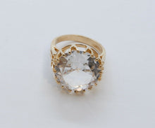 Load image into Gallery viewer, Vintage 14K Yellow Gold Crystal Ring