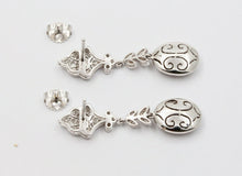 Load image into Gallery viewer, Vintage 18K White Gold Hanging Sapphire Diamond Earrings