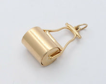 Load image into Gallery viewer, Vintage 14K Yellow Gold Contractor Garden Roller Pendant