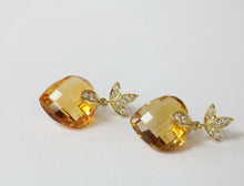 Load image into Gallery viewer, Vintage Ladies Heart Cut Citrine Diamonds 18K Yellow Gold Earrings