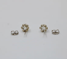 Load image into Gallery viewer, Timeless Diamond 14K White Gold Studs.