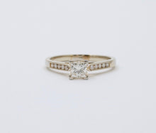 Load image into Gallery viewer, Vintage 18K Gold Princess Cut Diamond 18K WG Platinum Engagement Ring Band