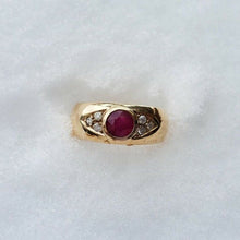 Load image into Gallery viewer, Ruby Diamonds 14K Yellow Gold Vintage Ring