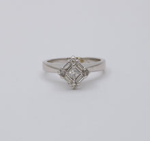 Load image into Gallery viewer, Vintage 14K White Gold Diamond Engagement ring , Anniversary Ring.