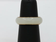 Load image into Gallery viewer, Vintage 14K Yellow Gold Jade Band