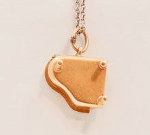 Load image into Gallery viewer, Vintage 14K Yellow Gold Movable Piano Enamel Pendant Charm