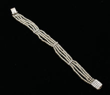 Load image into Gallery viewer, Vintage 14K Gold DIamond Clasp Beaded Pearl Bracelet