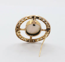 Load image into Gallery viewer, Vintage 14K Yellow Gold Cameo Pedant with Chain
