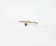 Load image into Gallery viewer, Victorian 12K Fleur De Lis Brooch