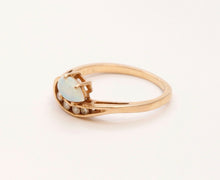 Load image into Gallery viewer, Vintage Ladies Opal Diamonds 14K Yellow Gold Ring