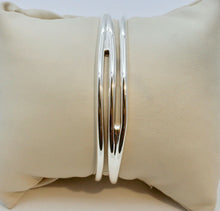 Load image into Gallery viewer, Vintage Tiffany and Co Ladies 925 Sterling Silver Bangle Cuff Bracelet