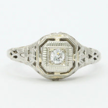 Load image into Gallery viewer, Art Deco 18K White Gold Diamonds Filagree Ring