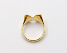 Load image into Gallery viewer, Tiffany and Co Elsa Peretti 18K Yellow Gold Full Hearts Ring