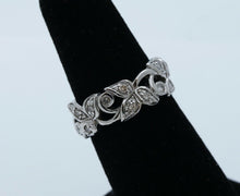 Load image into Gallery viewer, Vintage Clover Diamonds 14K White Gold Band Ring