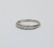 Load image into Gallery viewer, Vintage Diamonds Platinum Wedding Band