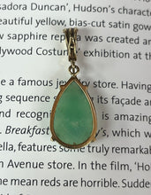 Load image into Gallery viewer, Vintage 14K Yellow Gold Chrysoprase Tear Drop Pendant