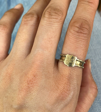 Load image into Gallery viewer, Antique Georgian 14K yellow Gold Ring Band.