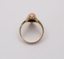 Load image into Gallery viewer, Antique 14K Yellow Gold Cushion Coral Leaf Ring