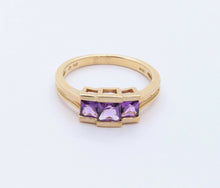 Load image into Gallery viewer, Vintage Three Stone Amethyst 14K Yellow Gold Ring