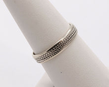 Load image into Gallery viewer, Vintage Ladies Filagree 13K White Gold Wedding Band
