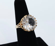 Load image into Gallery viewer, Vintage 14K Yellow Gold Crystal Ring