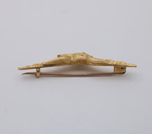 Load image into Gallery viewer, Vintage 18K Yellow Gold Open Winged Eagle Brooch Pin.