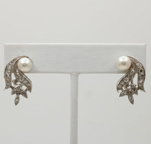 Load image into Gallery viewer, Elegant Vintage 14K Gold Pearl and Diamond Clip Earrings.
