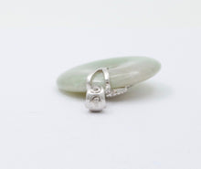 Load image into Gallery viewer, Vintage 18K White Gold Reincarnation Jade Pendant, Necklace.