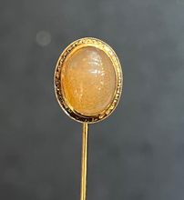 Load image into Gallery viewer, Antique 14K Yellow Gold Agate Stick Pin