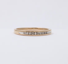 Load image into Gallery viewer, Vintage 10K Yellow Gold Diamond Band